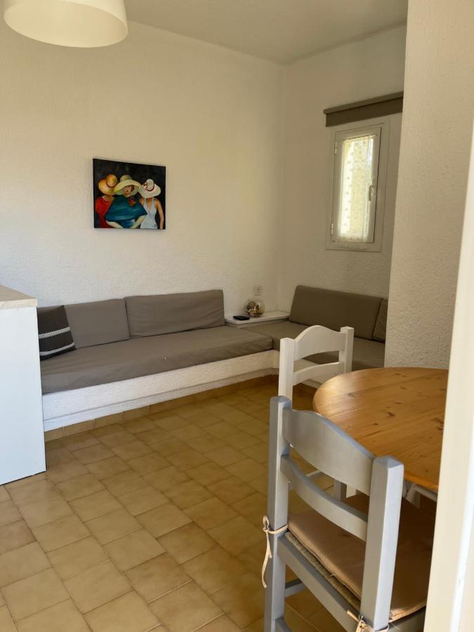 Pella In Istron Apartment Exterior photo